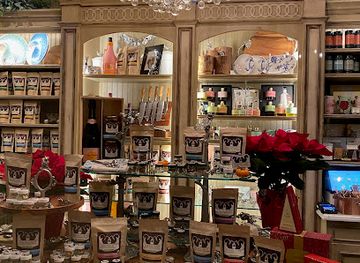 california/big-sur/shop/the-nut-hut