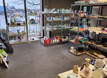 tennessee/clarksville/shop/the-pdi-thrift-store