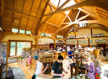 michigan/sleeping-bear-dunes-national-lakeshore/shop/cherry-republic-glen-arbor