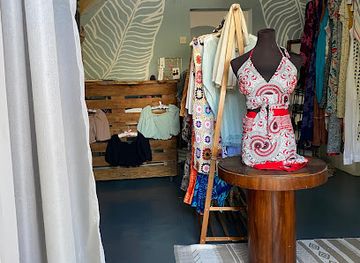 mauritius/ile-aux-cerfs/shop/tatanne-boutique