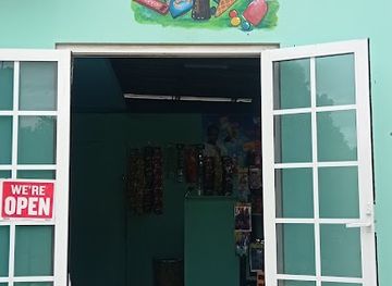 belize/sarteneja/shop/lionfish-hiddenjewel