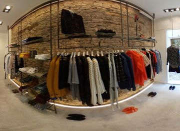 italy/rimini/shop/vademecum-abbigliamento-e-accessori