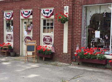 kentucky/cumberland-gap-national-historical-park/shop/whistle-stop-antiques