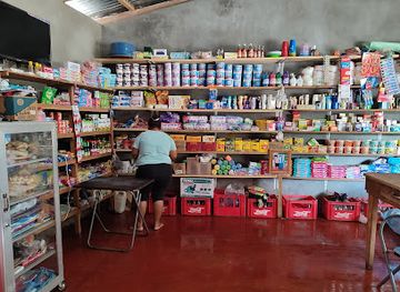 nicaragua/ometepe/shop/pulperia-seiko-r-v