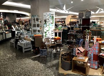 indonesia/jakarta/central-jakarta/shop/alun-alun-indonesia