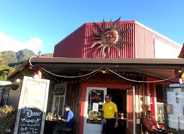 new-zealand/fox-glacier/shop/cafe-neve
