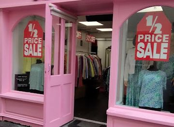 ireland/county-clare/shop/gnine-boutique