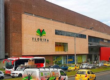 colombia/medellin/shop/florida-parque-comercial