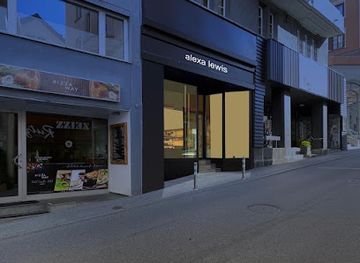 switzerland/st-moritz/shop/alexa-lewis