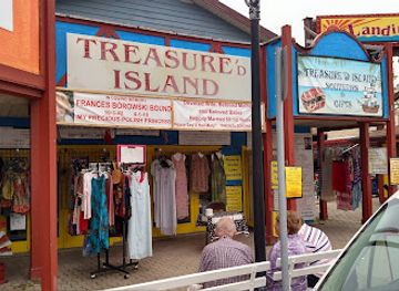 ohio/geneva-on-the-lake/shop/treasure-memories-souvenirs-gifts