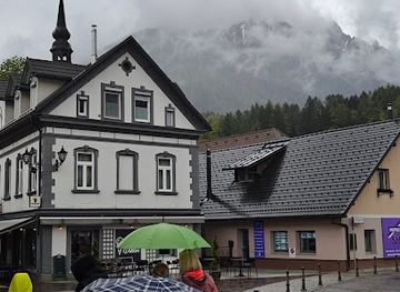 slovenia/kranjska-gora/shop/slascicarna-in-kavarna-viktor