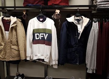 greece/ioannina/shop/pull-bear