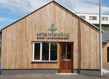 iceland/reykjanes-peninsula/shop/urta-islandica-sea-and-salt-workshop
