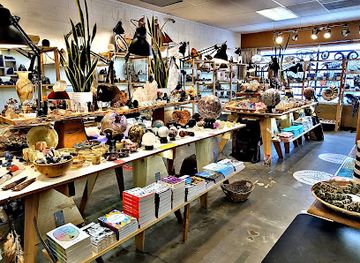 california/joshua-tree-national-park/shop/joshua-tree-rock-shop