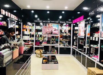 nepal/province-no-1/shop/soraya-s-luxurious-cosmetics