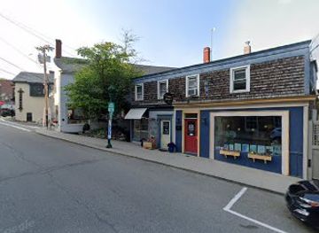 maine/camden/shop/circle-round-the-moon