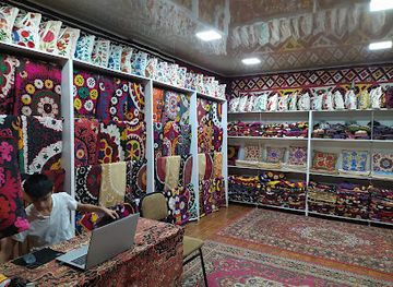 uzbekistan/samarkand-region/shop/handicraft-center