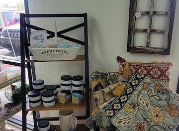 louisiana/lake-charles/shop/grammy-s-antiques