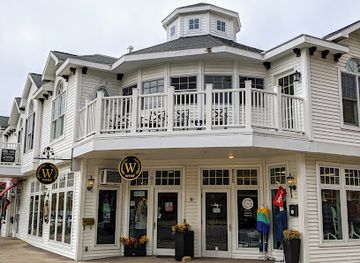 michigan/harbor-springs/shop/ivy-boutique