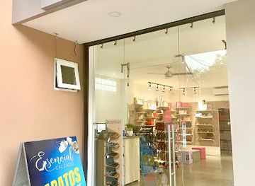 costa-rica/playa-flamingo/shop/calzado-esencial