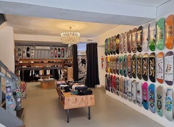 germany/wurzburg/shop/blowout-skate-and-snowboard-shop