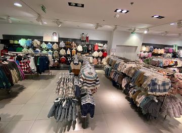 hungary/pecs/shop/h-m