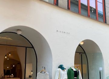 south-korea/seoul/hongdae/shop/miromiro-hongdae