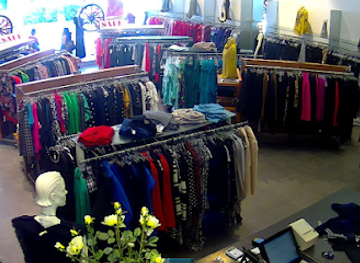 new-zealand/hamilton/shop/rossellini