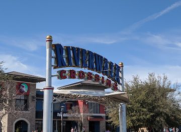 oklahoma/tulsa-metropolitan-area/shop/riverwalk-crossing