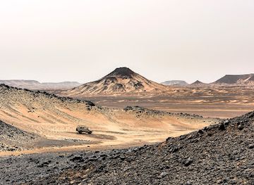 egypt/white-desert-national-park/shop/black-desert