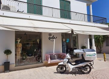greece/zakynthos/shop/isola-boutique-womenswear