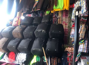 uganda/arua/shop/johnny-s-botique