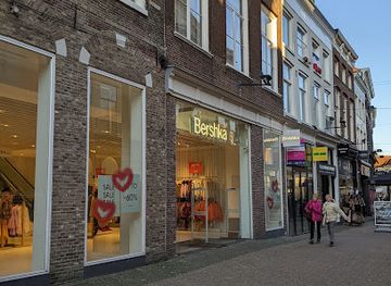 netherlands/zwolle/shop/bershka