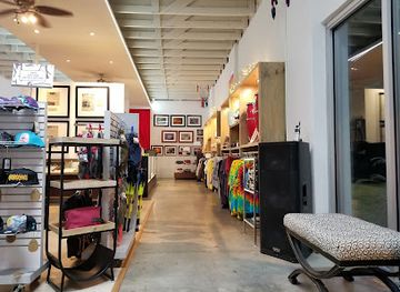 oklahoma/norman/shop/friendly-market-dispensary-kratom-shop-on-porter