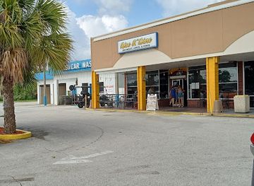 florida/crystal-river/shop/crystal-center