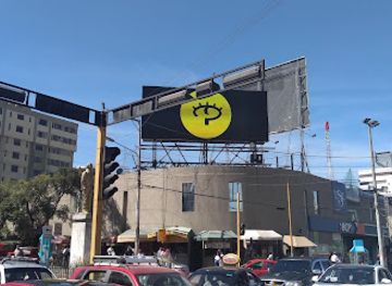 peru/arequipa/cayma/shop/centro-comercial-cayma