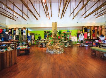 seychelles/baie-lazare/shop/pineapple-studio