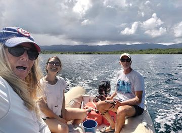 panama/san-blas-islands/shop/tienda-gadiel