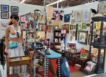 texas/dallas/shop/lula-b-s-oak-cliff-vintage-shop