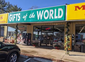wisconsin/wisconsin-dells/shop/gifts-of-the-world-moccasins