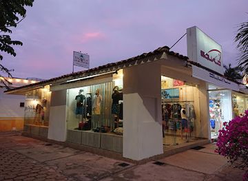 mexico/ixtapa-zihuatanejo/ixtapa/shop/squalo-ixtapa-la-puerta