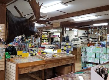 maine/rangeley-lake/shop/river-s-edge-sports