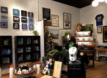 louisiana/new-orleans/french-quarter/shop/dirty-coast