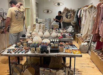 mexico/sayulita/shop/calima