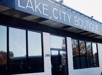 alabama/lake-guntersville/shop/lake-city-boutique
