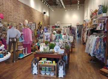 texas/houston/rice-village/shop/the-hive-a-pop-up-collective