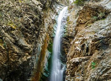 cyprus/troodos-mountains/shop/millomeris-waterfall