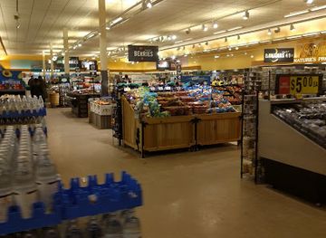 connecticut/norwalk/shop/main-avenue-shopping-plaza