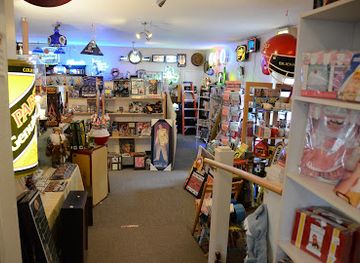 iowa/northeast-iowa/shop/aunt-hattie-s-fanciful-emporium-unique-gift-shop