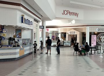 new-york/saratoga-springs/shop/wilton-mall